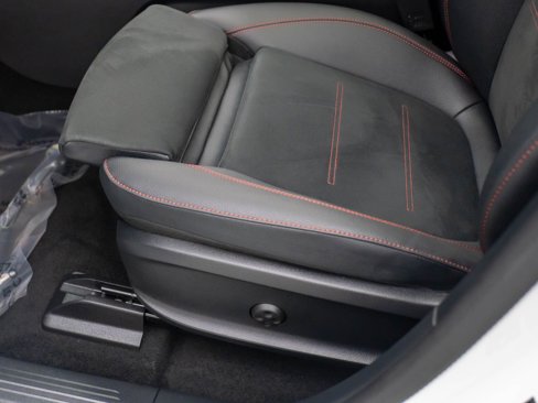 Certified 2024 Mercedes-Benz EQB 250+ image 18