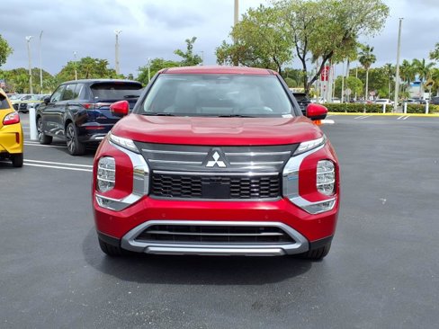 New 2025 Mitsubishi Outlander SE image 6