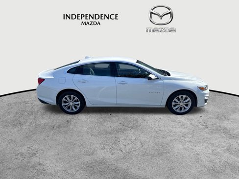 Used 2024 Chevrolet Malibu LT image 2