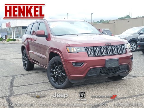 Used 2020 Jeep Grand Cherokee Altitude image 1