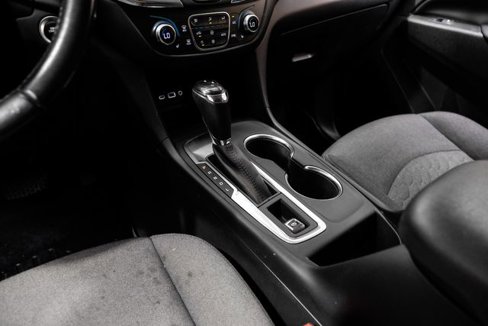 Used 2019 Chevrolet Equinox LT image 35