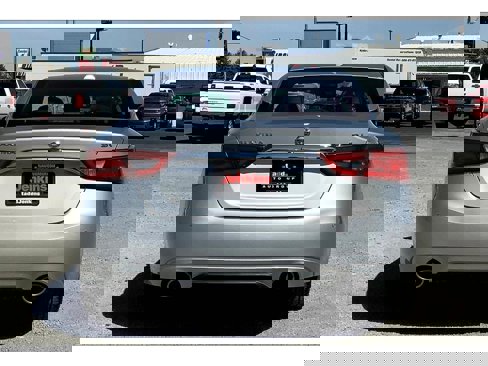 Used 2018 Nissan Maxima 3.5 SV image 4