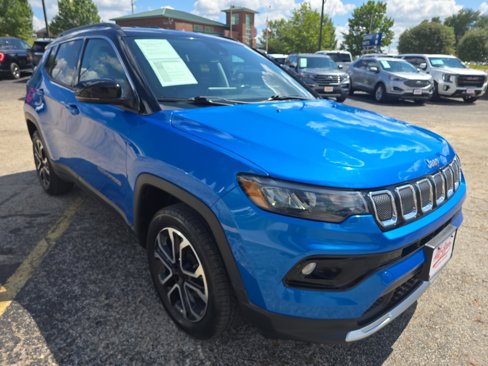 Used 2022 Jeep Compass Limited image 3