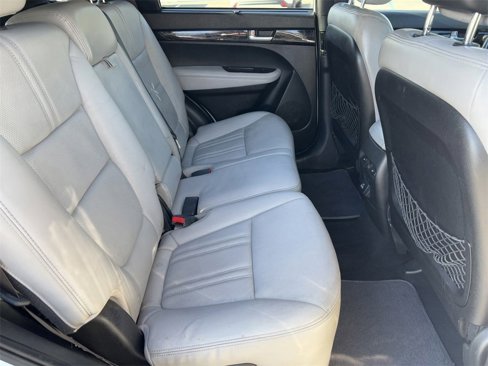 Used 2014 Kia Sorento SX image 22