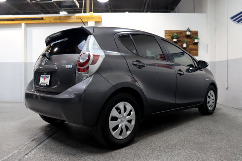Used 2014 Toyota Prius C One image 5