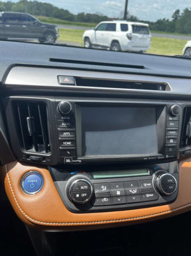 Used 2016 Toyota RAV4 Limited image 10