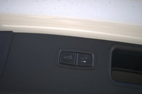 Certified 2023 Porsche Macan image 21
