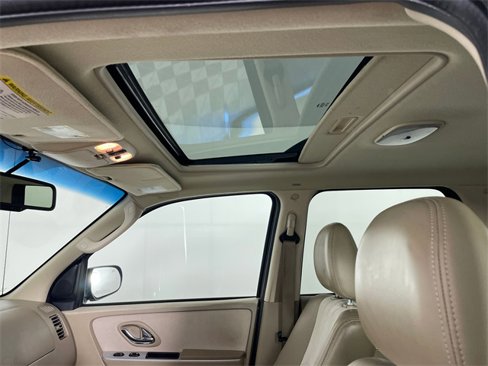Used 2006 Mercury Mariner Luxury image 15