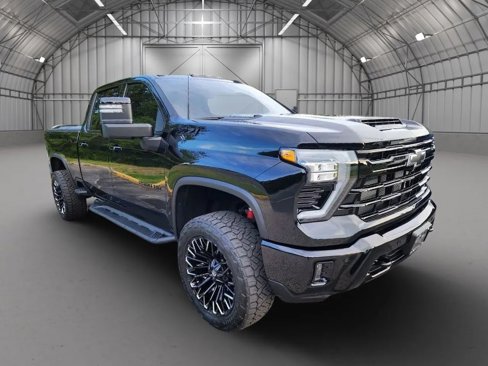 Used 2024 Chevrolet Silverado 2500 LTZ w/ LTZ Plus Package image 1