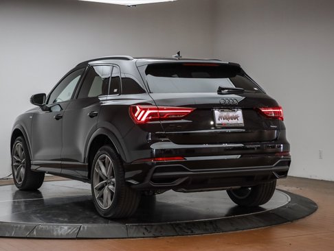 New 2025 Audi Q3 2.0T Premium image 8