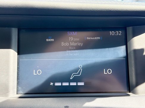 Used 2018 INFINITI QX30 Premium w/ Cargo Package image 14