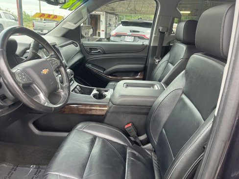 Used 2018 Chevrolet Suburban LT image 14