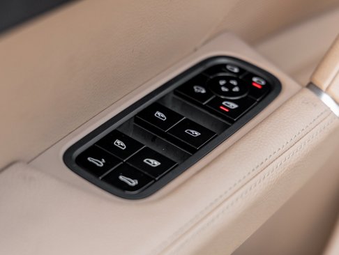 Certified 2019 Porsche Cayenne image 19