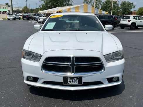 Used 2013 Dodge Charger R/T w/ Wheels & Tunes Group image 2