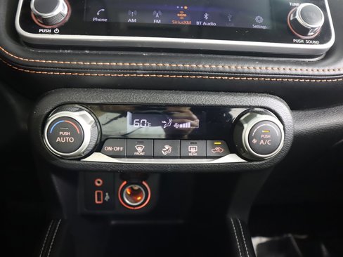 Used 2019 Nissan Kicks SR image 43