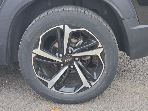 Used 2021 Chevrolet TrailBlazer RS w/ Sun and Liftgate Package image 11