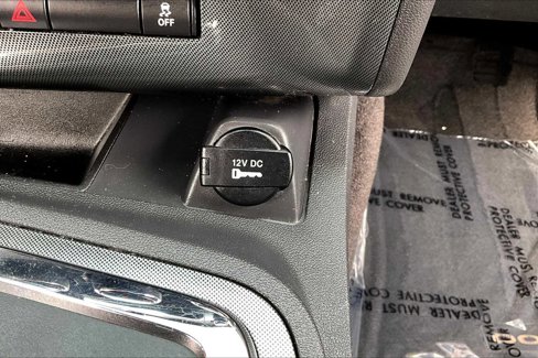 Used 2014 Dodge Challenger SXT image 34