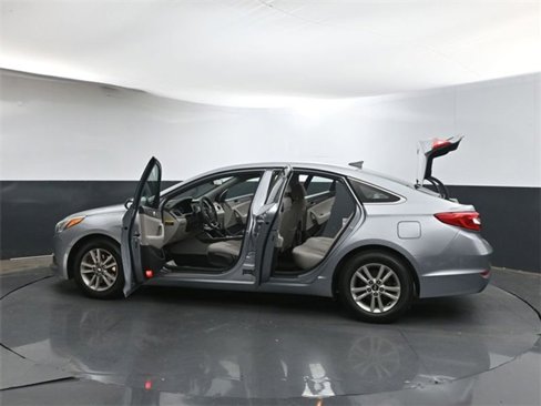 Used 2015 Hyundai Sonata SE image 40