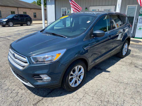 Used 2019 Ford Escape SE image 3