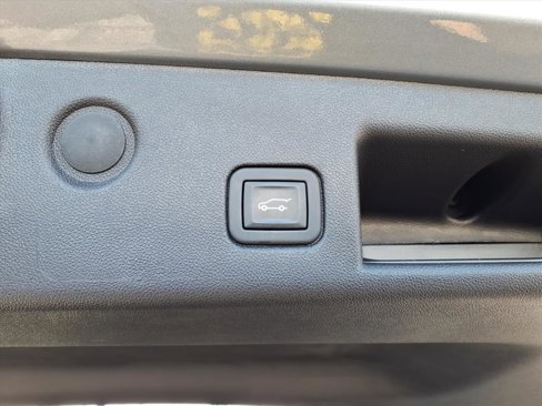 Used 2024 Chevrolet Equinox LT w/ LPO, Floor Liner Package image 6
