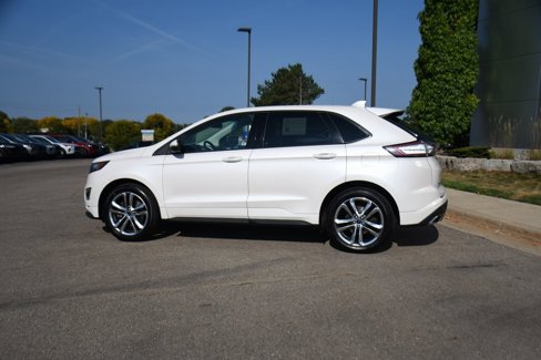 Used 2018 Ford Edge Sport w/ Technology Package image 3