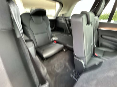 Used 2021 Volvo XC90 T6 Momentum w/ Climate Package image 18