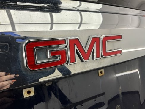 Used 2015 GMC Terrain SLE w/ Chrome Edition image 16
