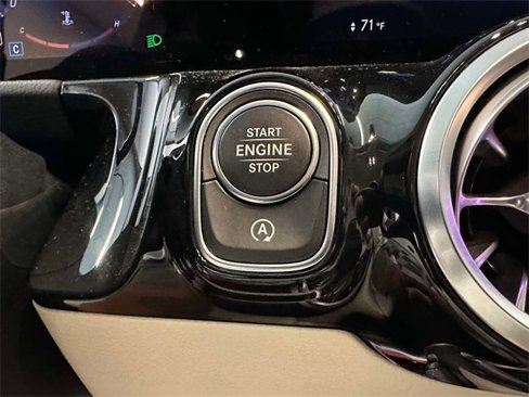 Certified 2022 Mercedes-Benz GLA 250 4MATIC image 25