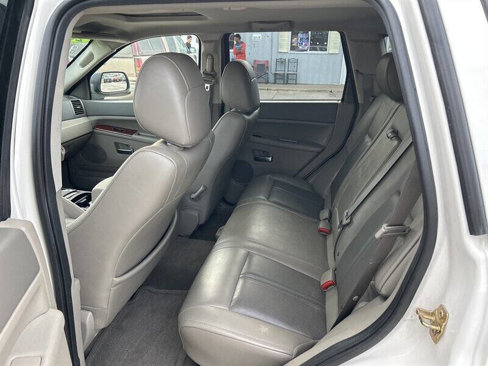 Used 2005 Jeep Grand Cherokee Limited image 13