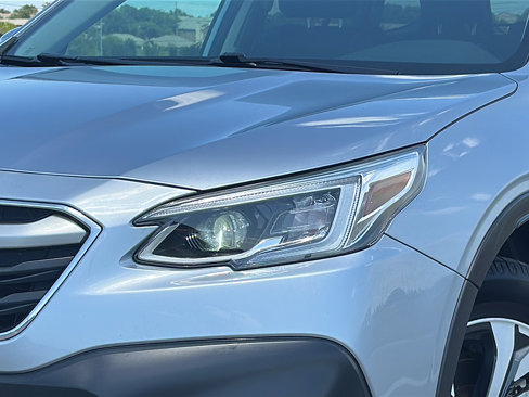 Used 2020 Subaru Outback Limited w/ Popular Package #2 image 4