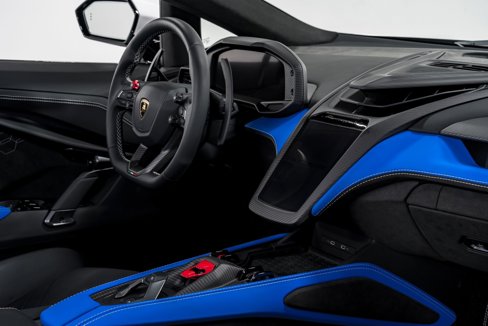 Used 2024 Lamborghini Revuelto image 30