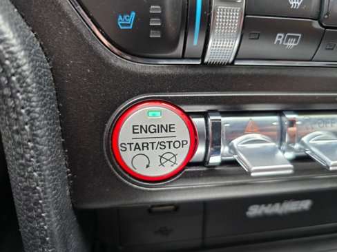 Used 2016 Ford Mustang Premium image 25