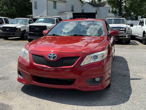 Used 2010 Toyota Camry SE image 2