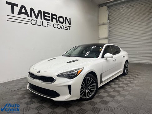 Used 2018 Kia Stinger Premium image 2