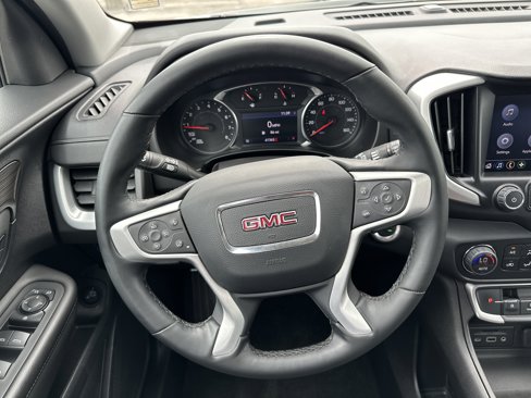 Used 2023 GMC Terrain SLT image 26