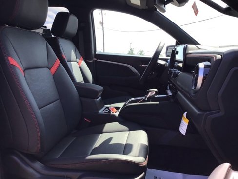 New 2025 Chevrolet Colorado Z71 w/ Z71 Convenience Package 2 image 32