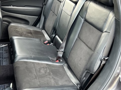 Used 2019 Jeep Grand Cherokee Altitude image 17