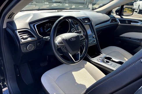 Used 2020 Ford Fusion SE w/ Equipment Group 151A image 14