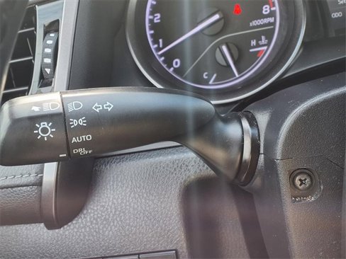 Used 2021 Toyota Camry SE image 11