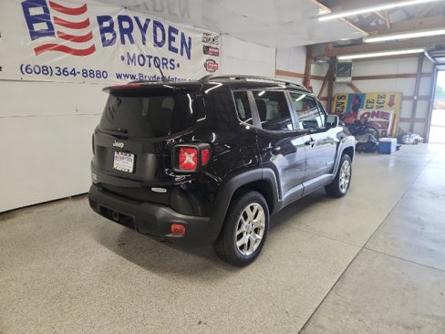Used 2015 Jeep Renegade Latitude w/ Trailer Tow Group image 3