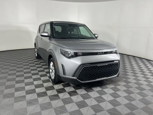 Used 2023 Kia Soul LX w/ Option Group 015 image 7