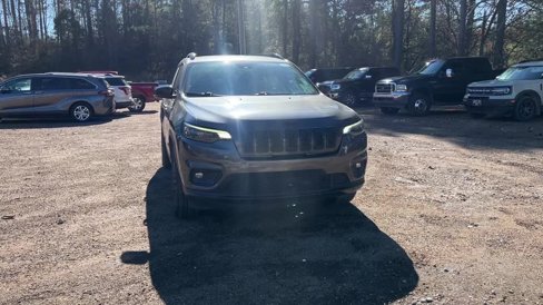 Used 2023 Jeep Cherokee Altitude Lux image 12