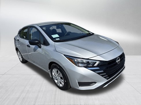New 2025 Nissan Versa S image 3