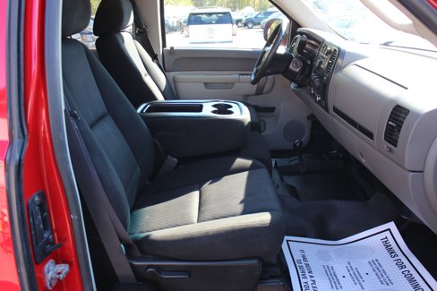 Used 2013 Chevrolet Silverado 2500 W/T w/ Snow Plow Prep Package image 33