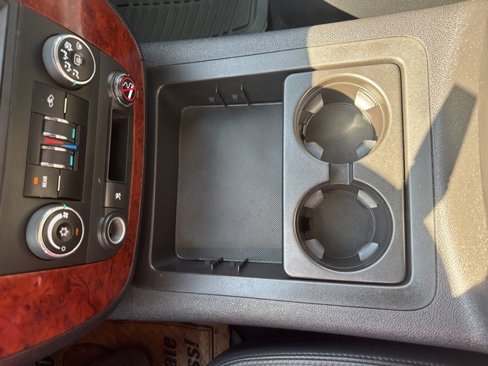 Used 2010 Chevrolet Tahoe LS image 33