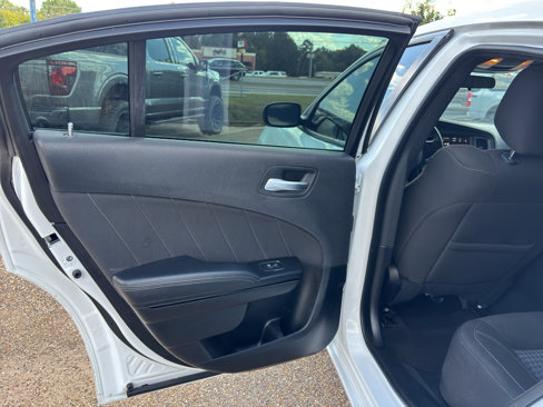 Used 2023 Dodge Charger SXT w/ Blacktop Package image 15