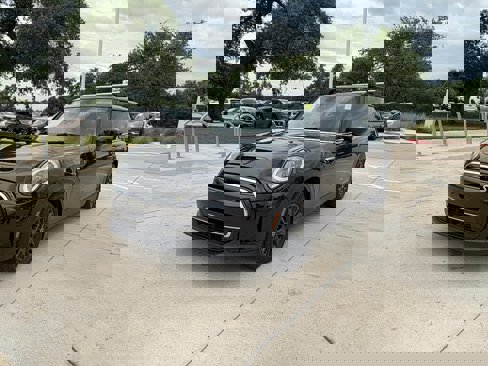 Used 2022 MINI Cooper SE image 2