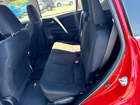 Used 2015 Toyota RAV4 XLE image 35