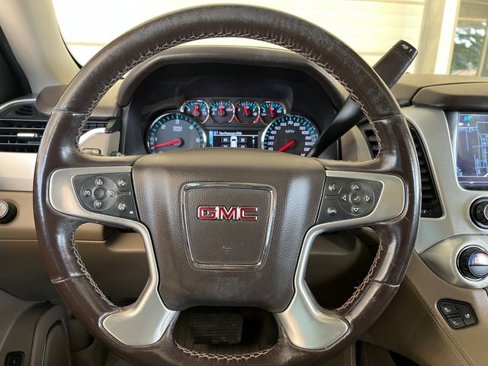 Used 2019 GMC Yukon SLT w/ Premium Edition image 16