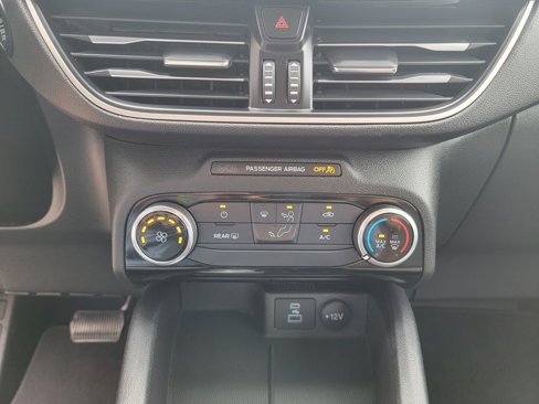 Used 2022 Ford Escape SE image 27